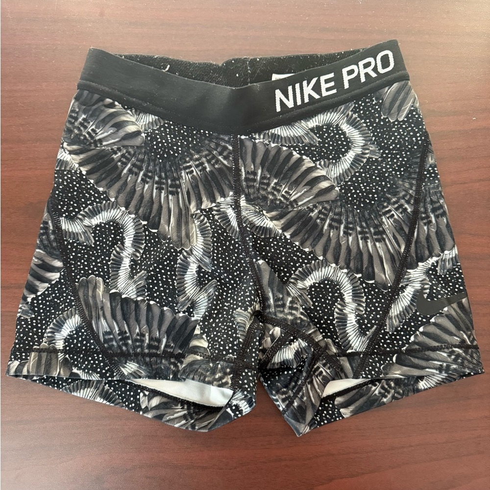 Women’s Nike Pro Spandex Size XS - Picture 2 of 4